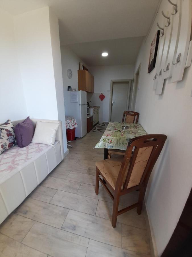 Apartman Sb Ulcinj Eksteriør billede